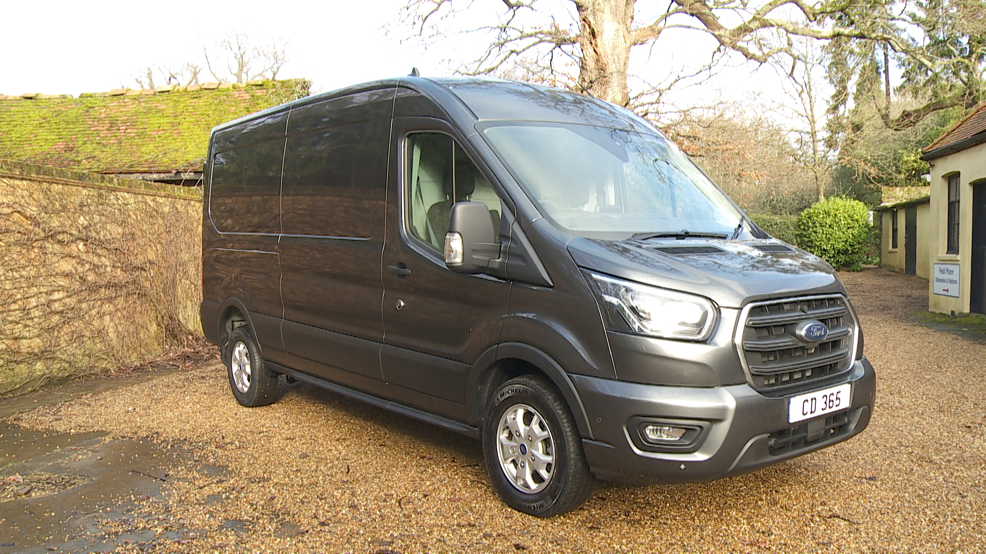 FORD TRANSIT 350 L2 MINIBUS DIESEL RWD Electric Lease